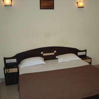 Hotel R.J Residency, Ahmedabad 3